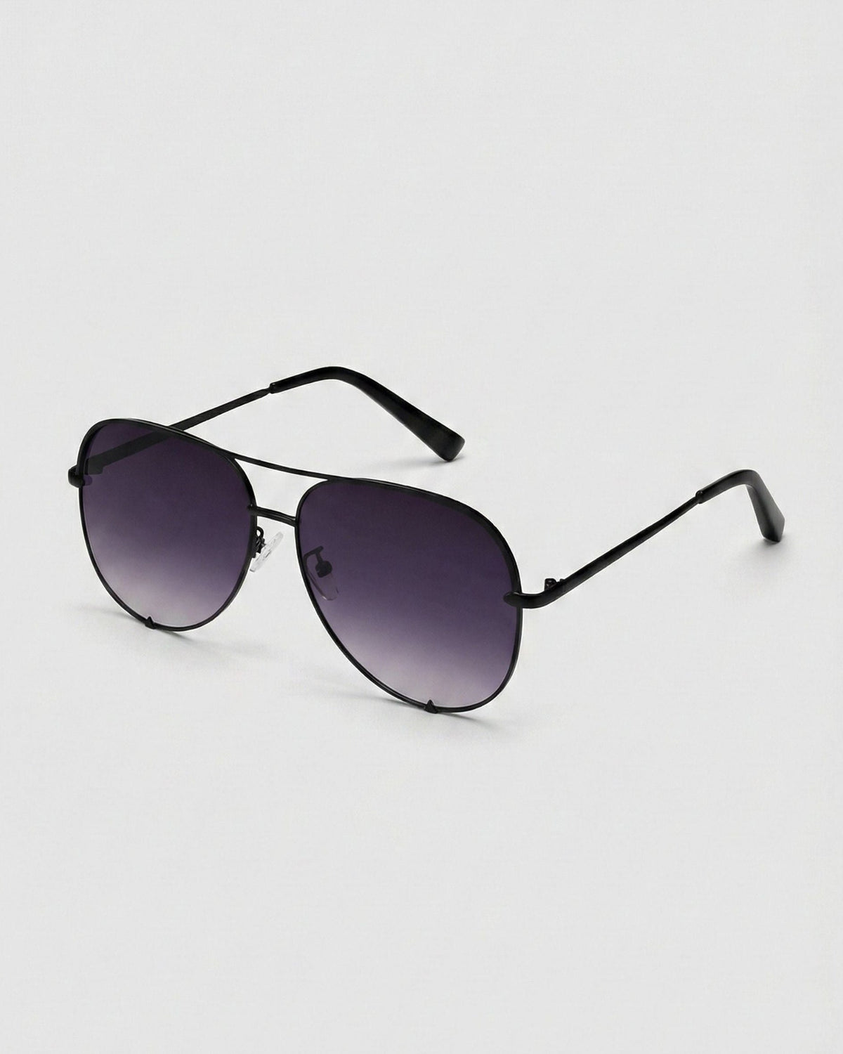 Fifth & Ninth Walker polarized aviator sunglasses with a black frame and gray gradient lenses, angled side view